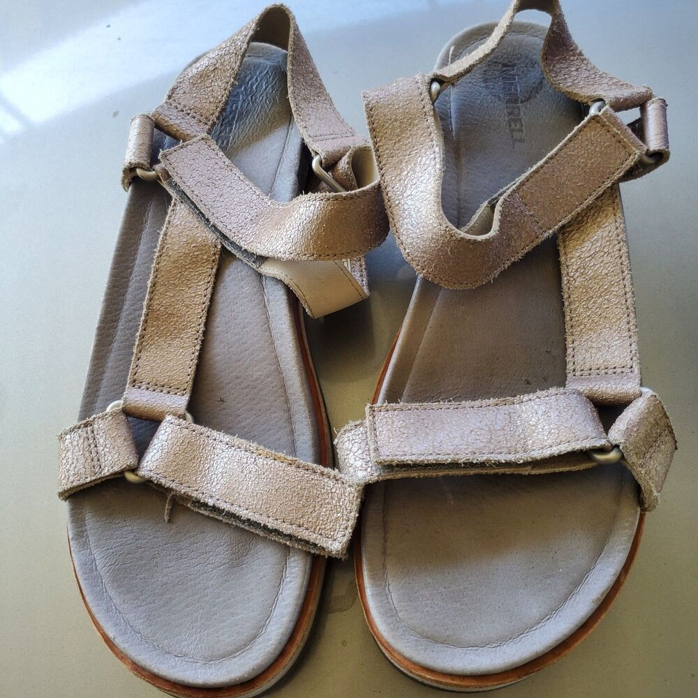 Merrell Metallic Strap Sandals Size 8 (J62516)